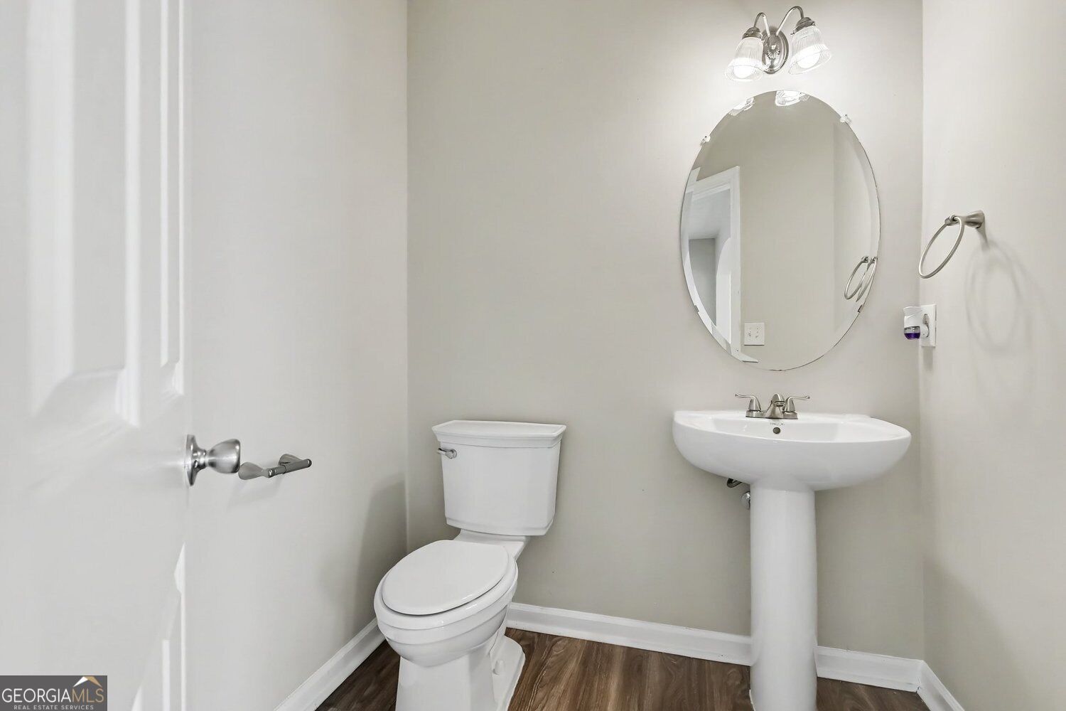 4102 Robin Circle Property Photo 7