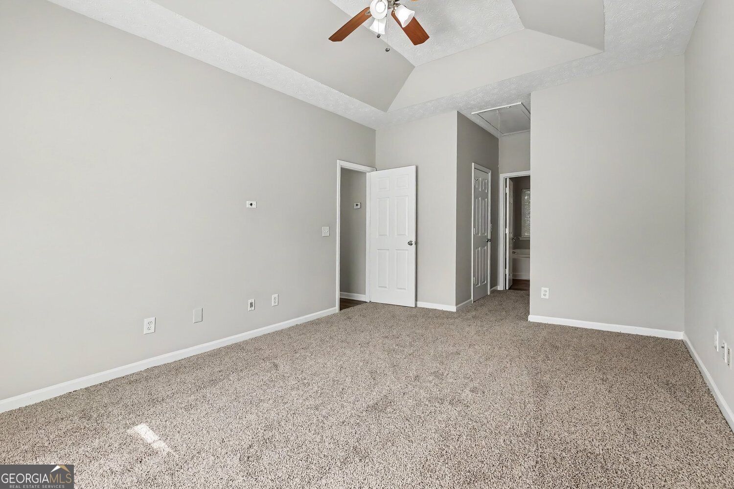 4102 Robin Circle Property Photo 9