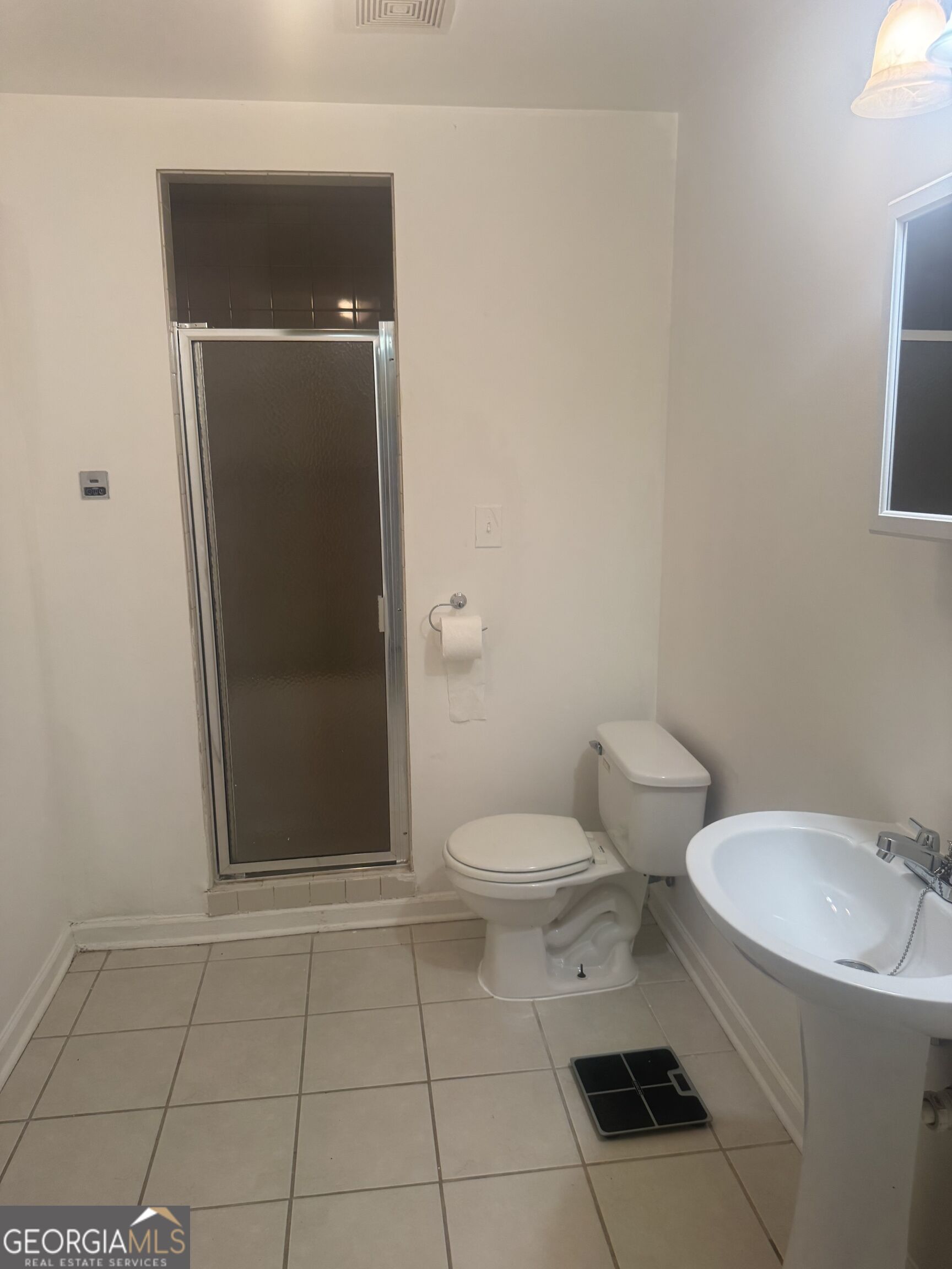 6084 Riveroak Property Photo 3