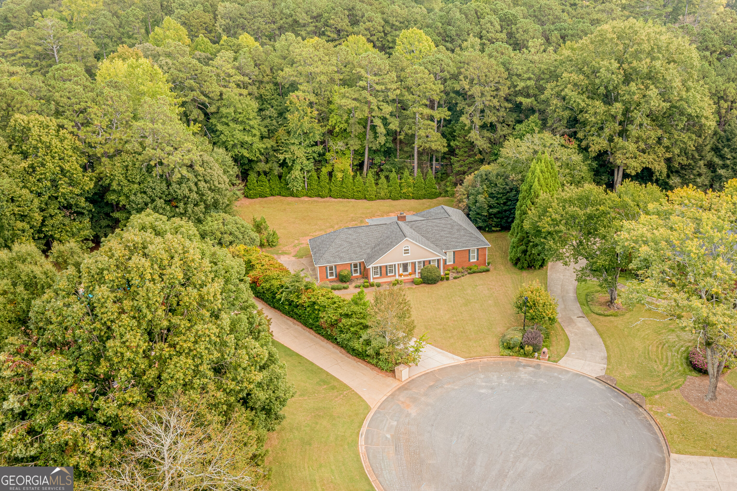 560 Saddle Crest Drive Property Photo 1
