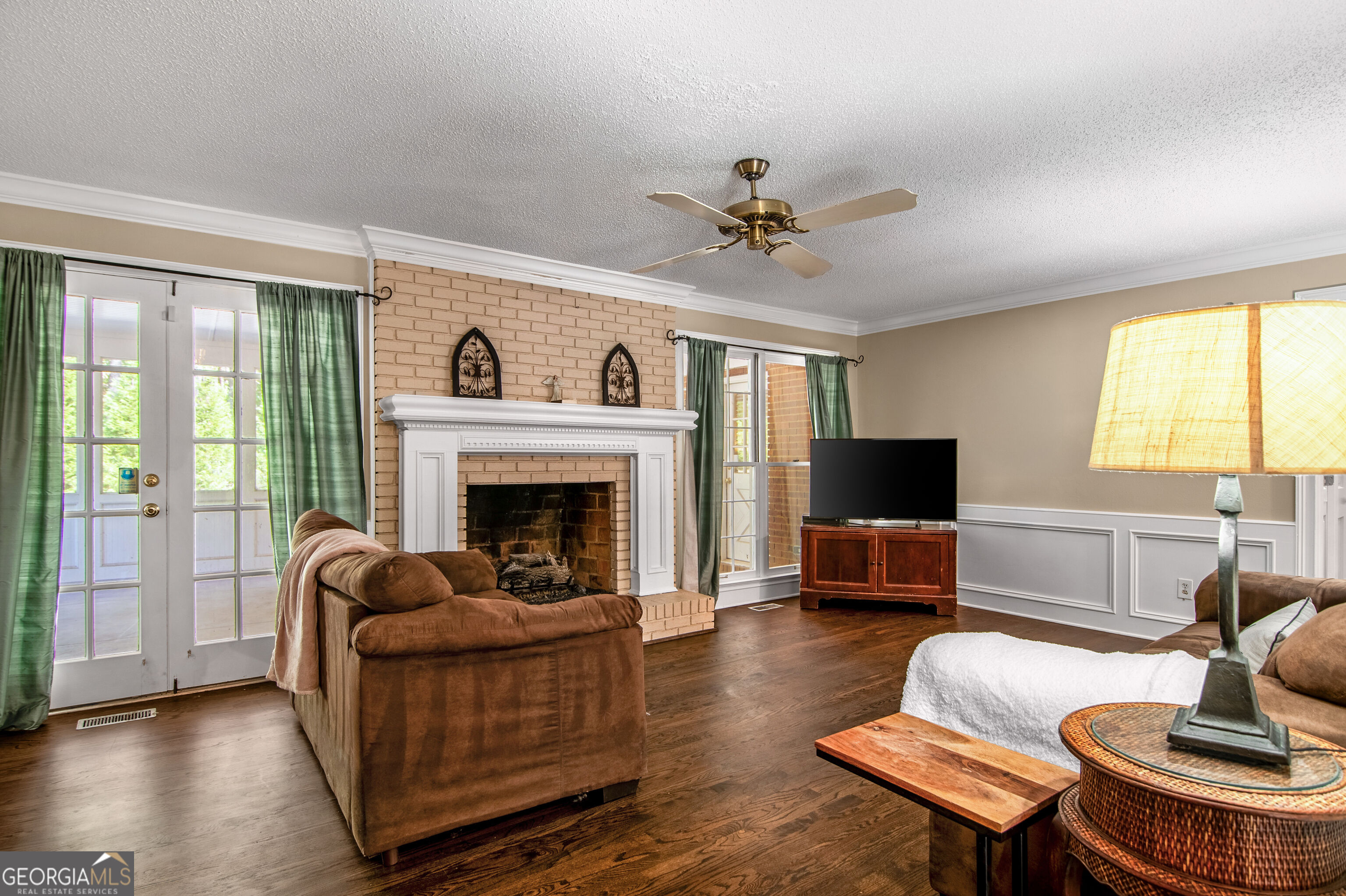 560 Saddle Crest Drive Property Photo 24