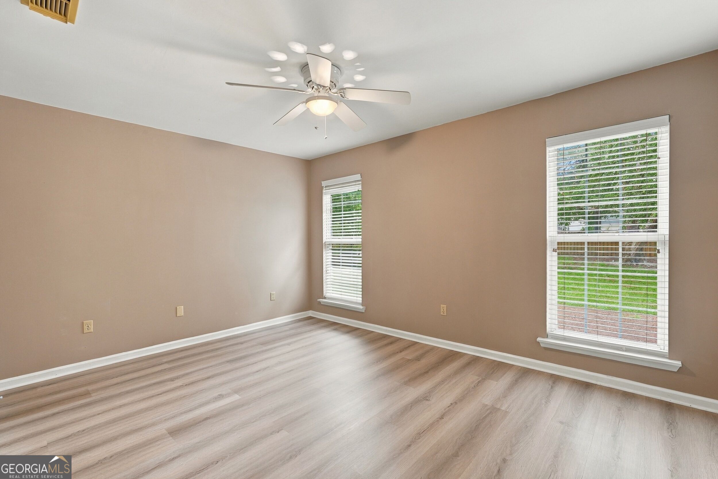 514 Fox Court Path Property Photo 30