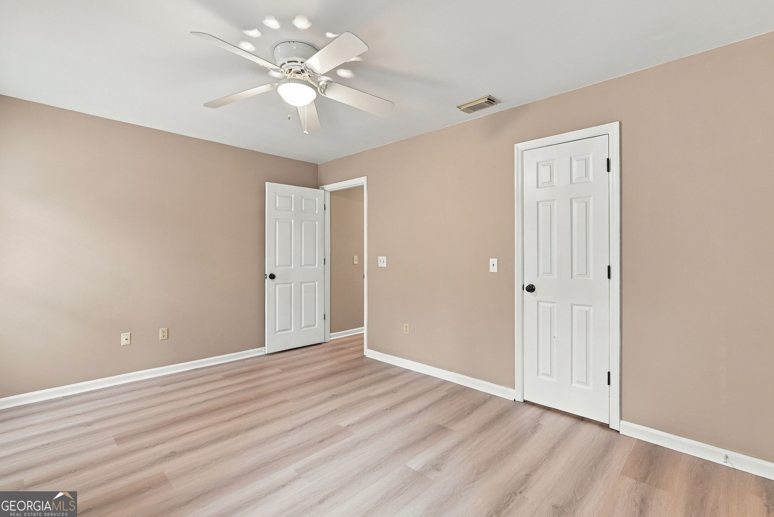 514 Fox Court Path Property Photo 31
