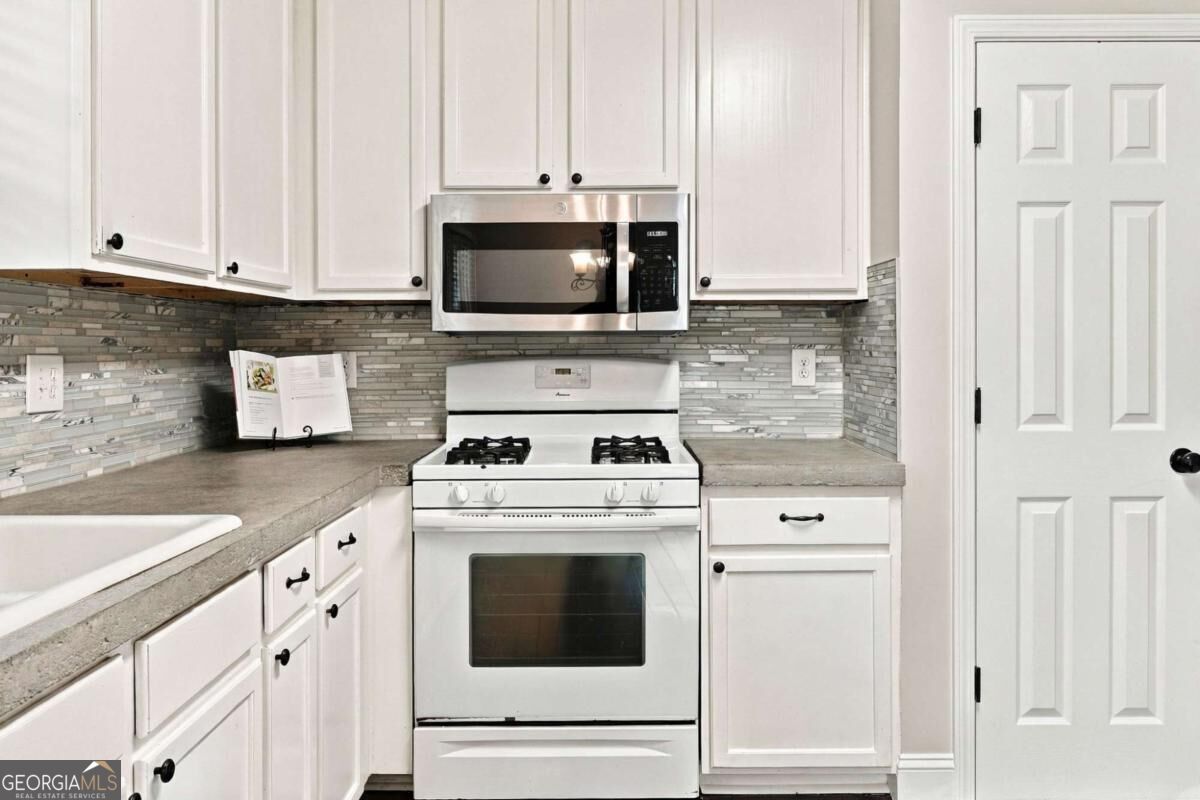 41 Red Oak Circle Property Photo 17