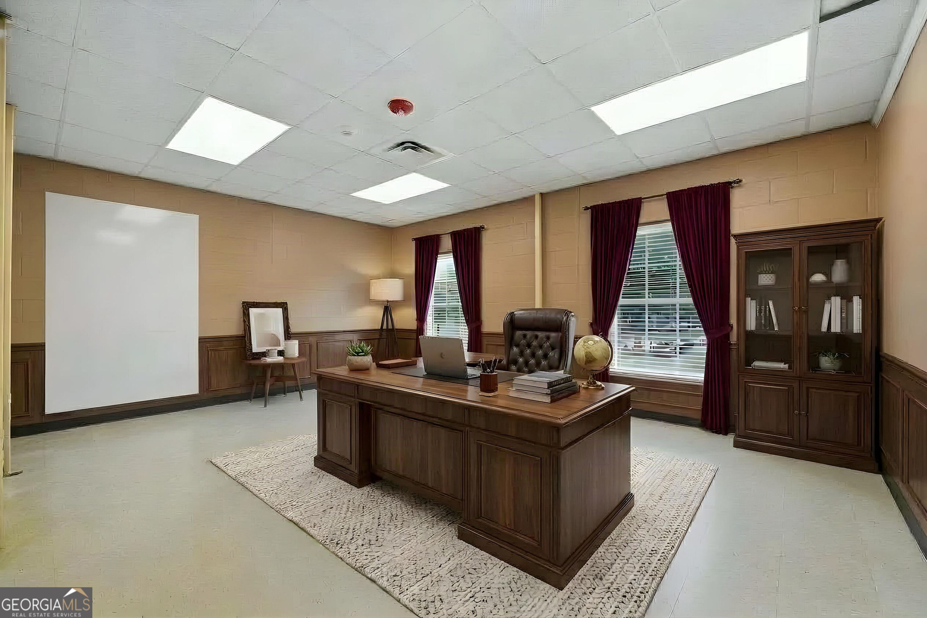 1540 Pryor Road Sw Suite B Property Photo 3
