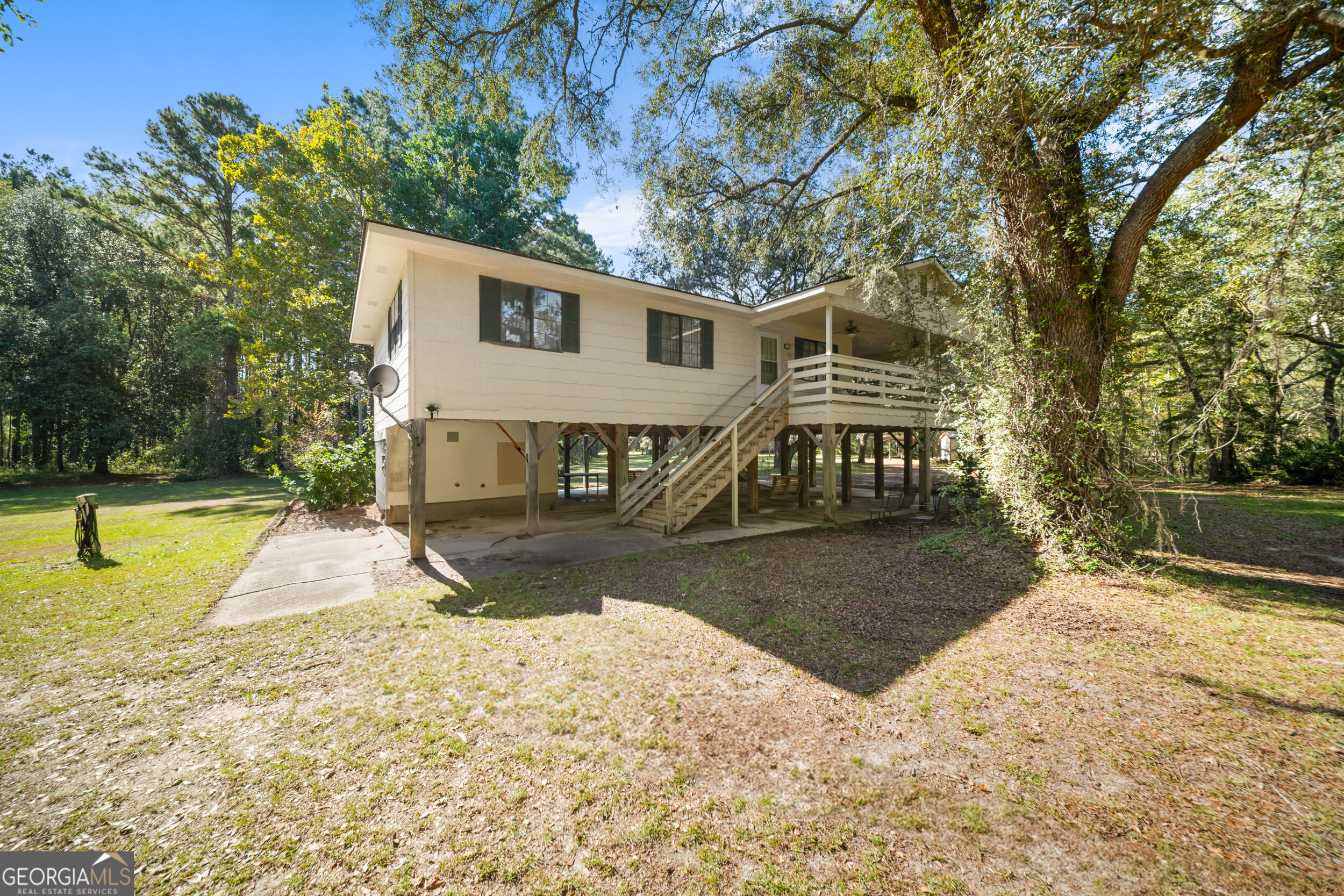 119 Lotts Creek Road Property Photo 6