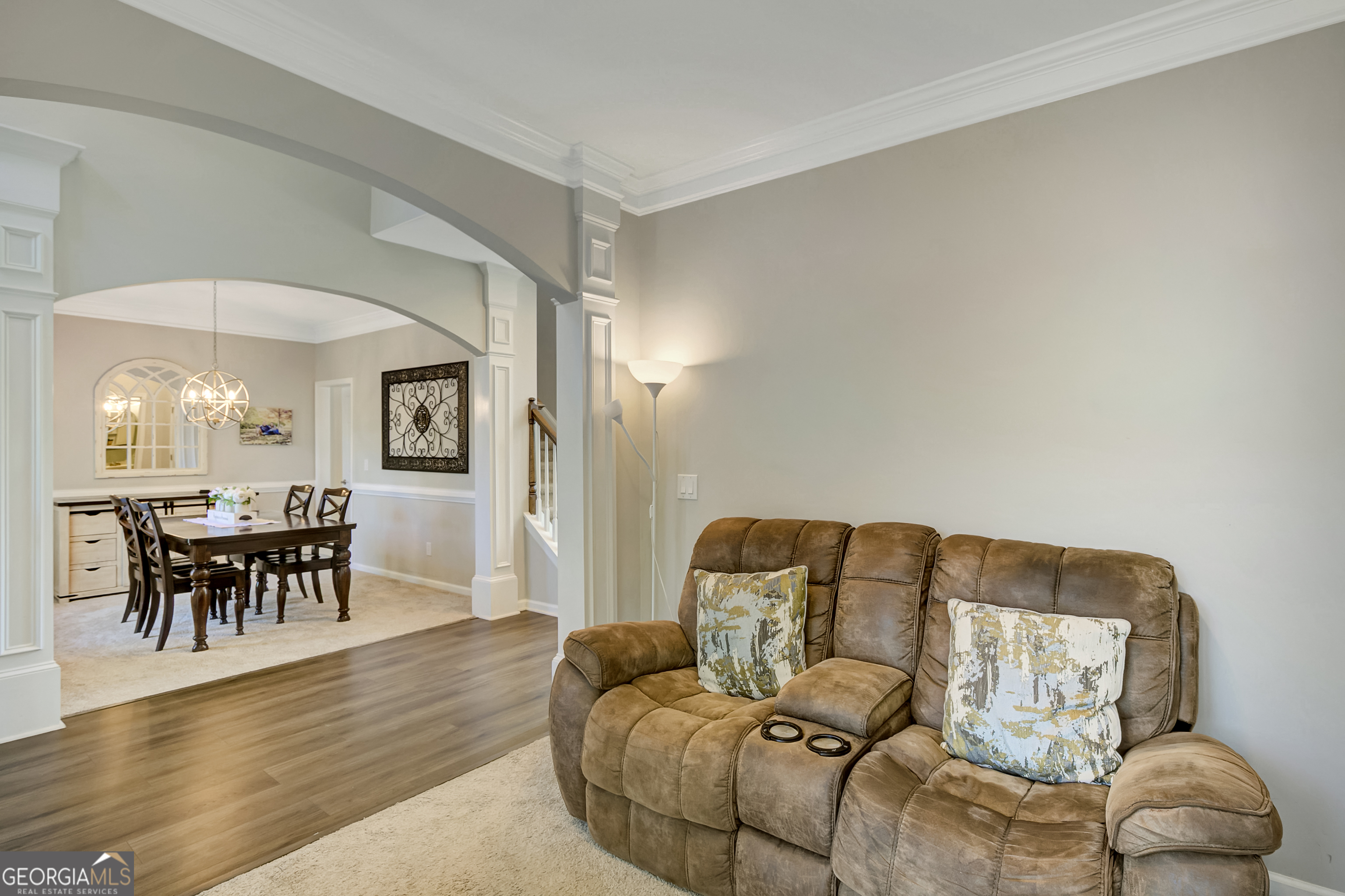 381 Rosebay Lane Property Photo 6
