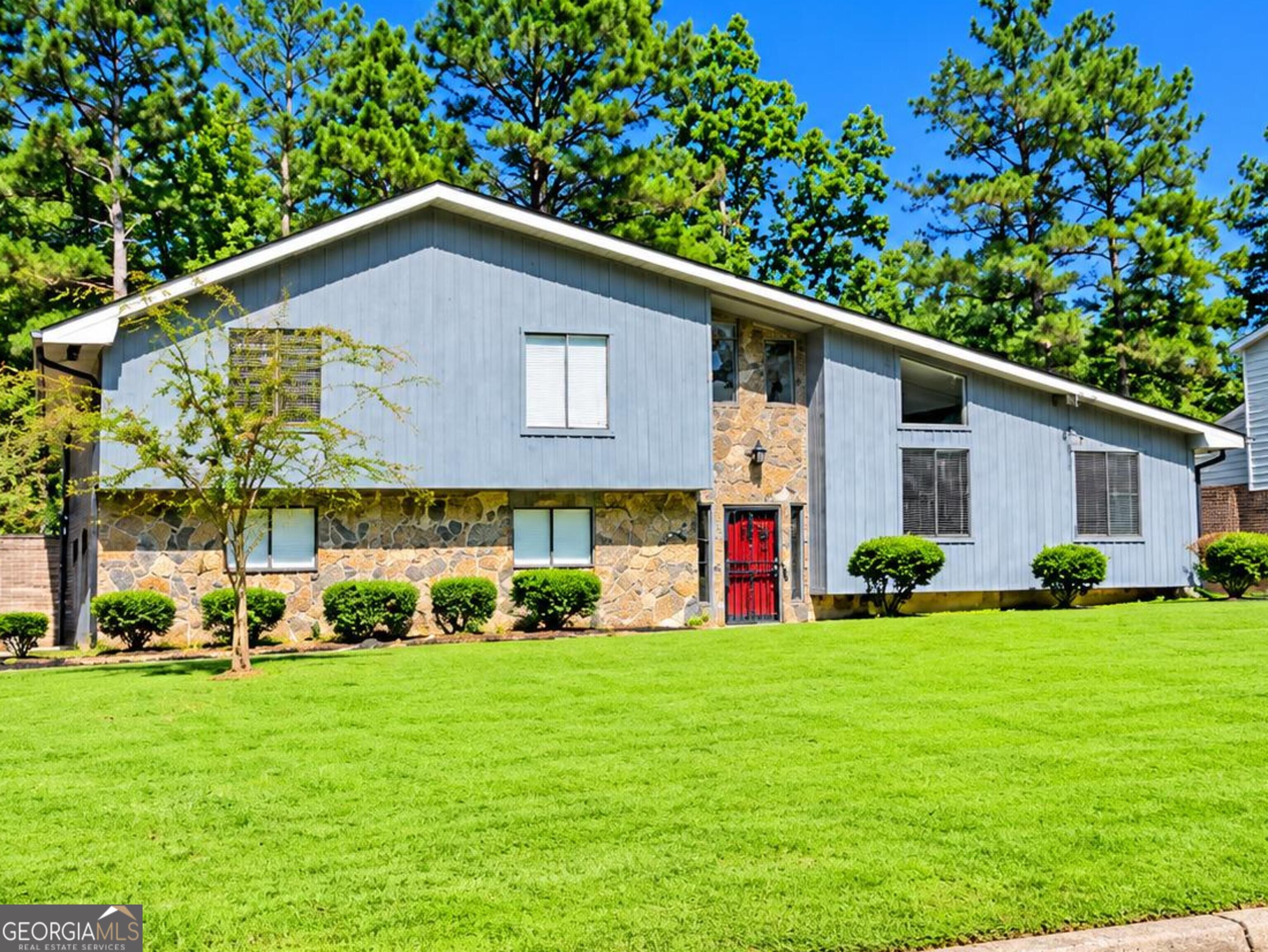 3255 Redona Property Photo 1