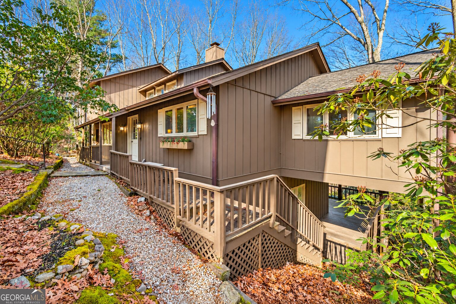 722 Woodbrier Property Photo 1