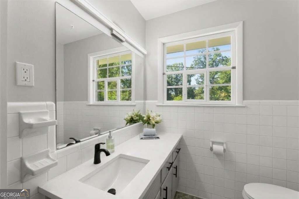 1083 Amelia Drive Property Photo 21