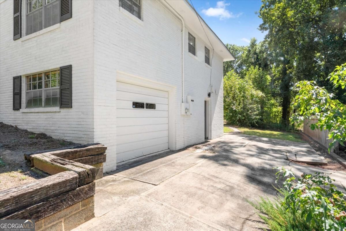 1083 Amelia Drive Property Photo 37