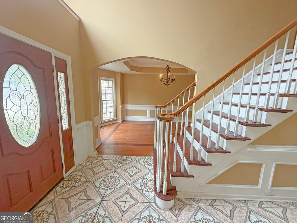 6557 Norcliffe Drive Property Photo 3