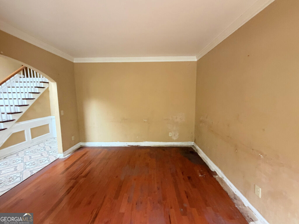 6557 Norcliffe Drive Property Photo 8