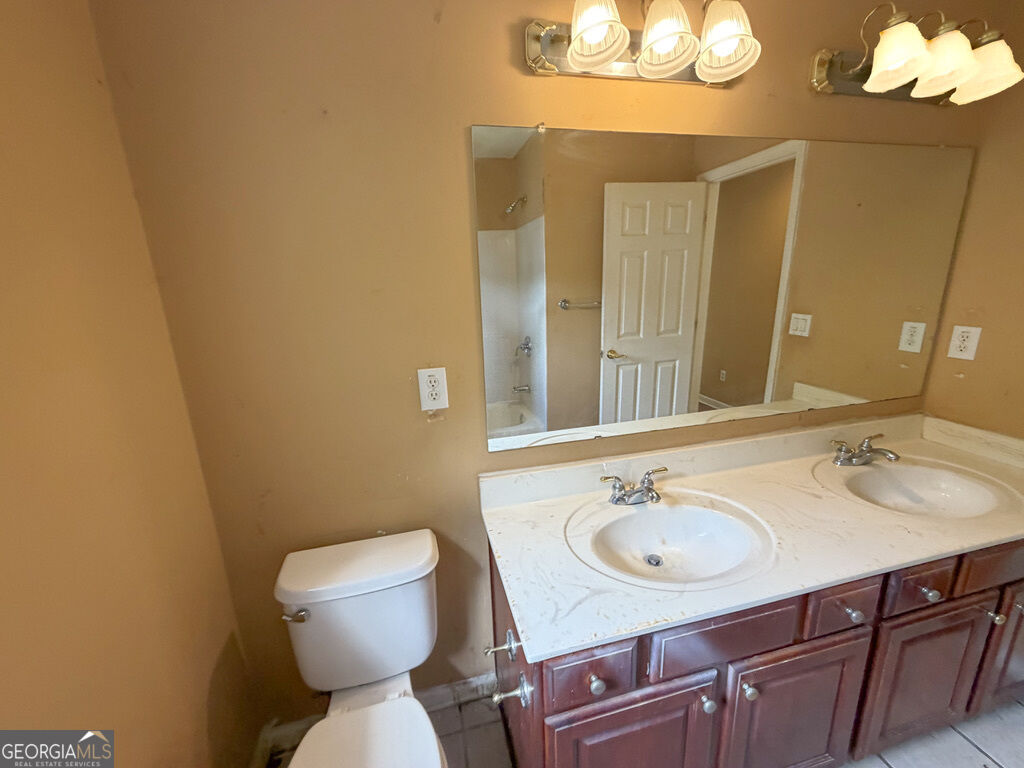 6557 Norcliffe Drive Property Photo 40