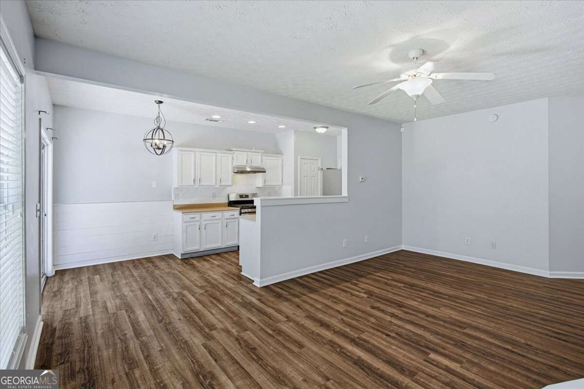 905 Tamarisk Place Property Photo 7