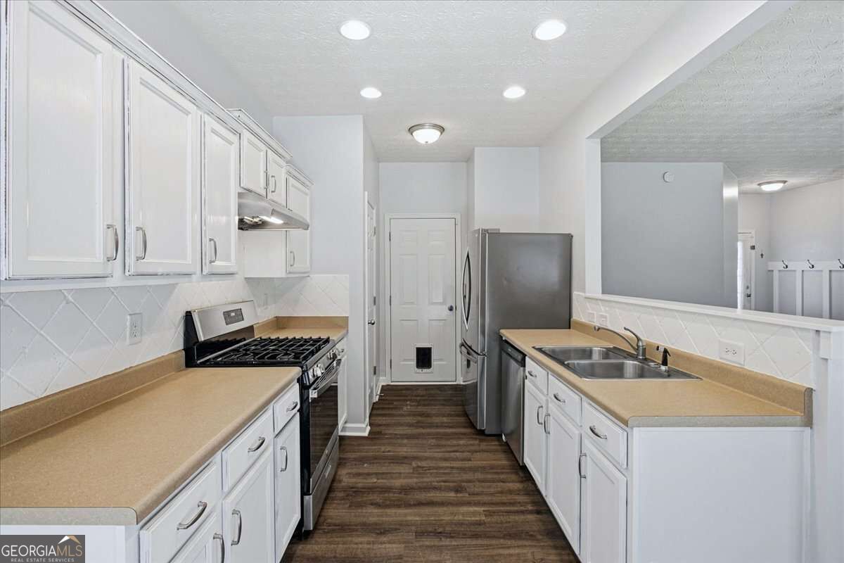 905 Tamarisk Place Property Photo 10