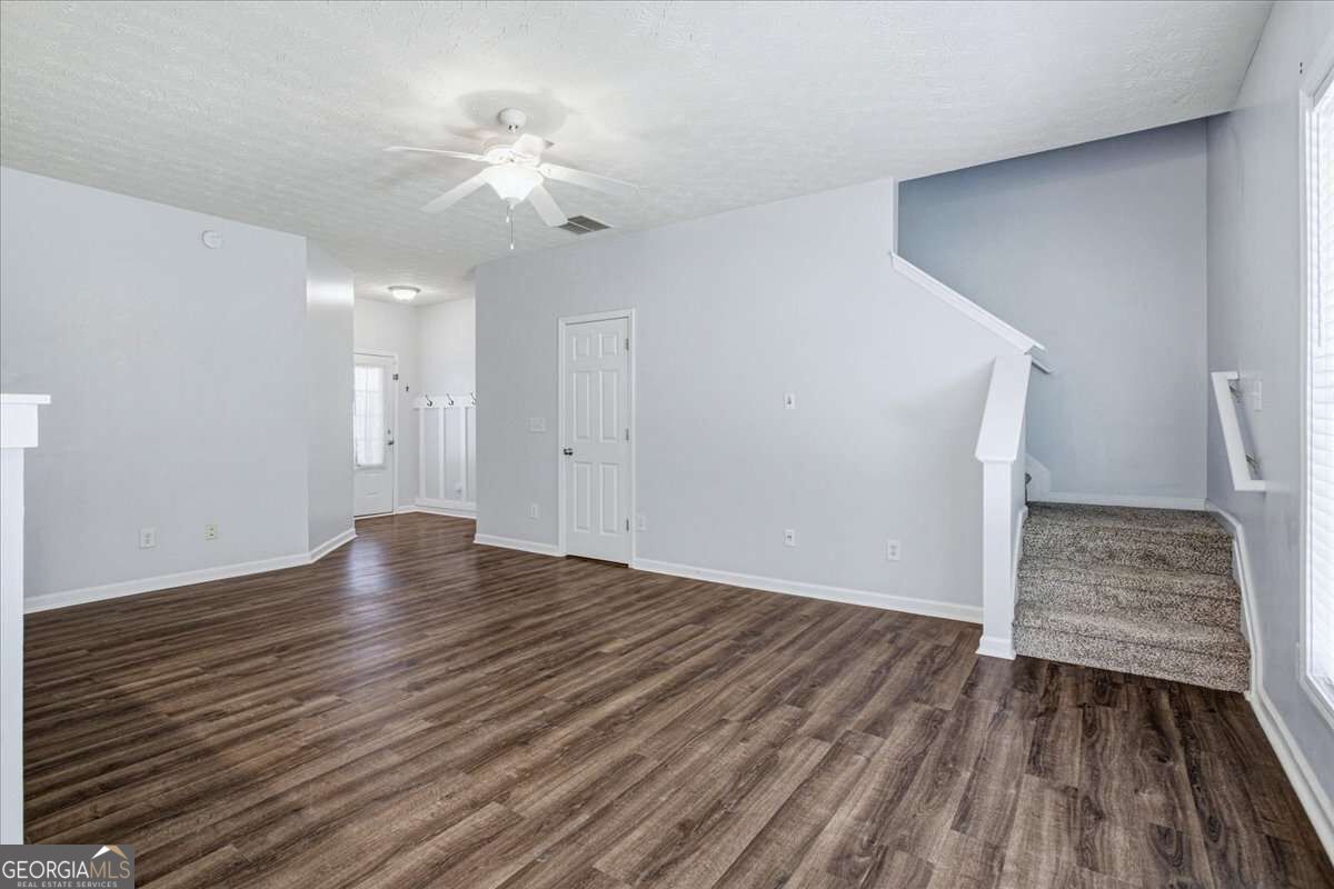 905 Tamarisk Place Property Photo 12