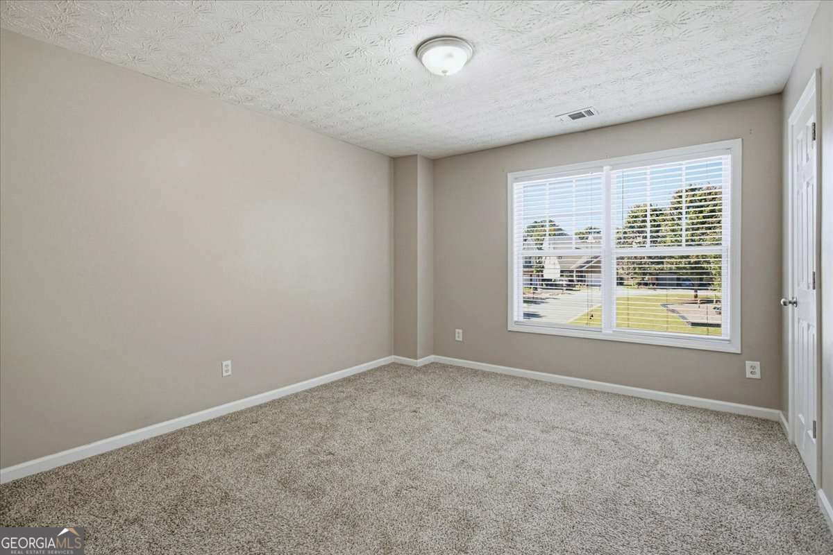 905 Tamarisk Place Property Photo 22