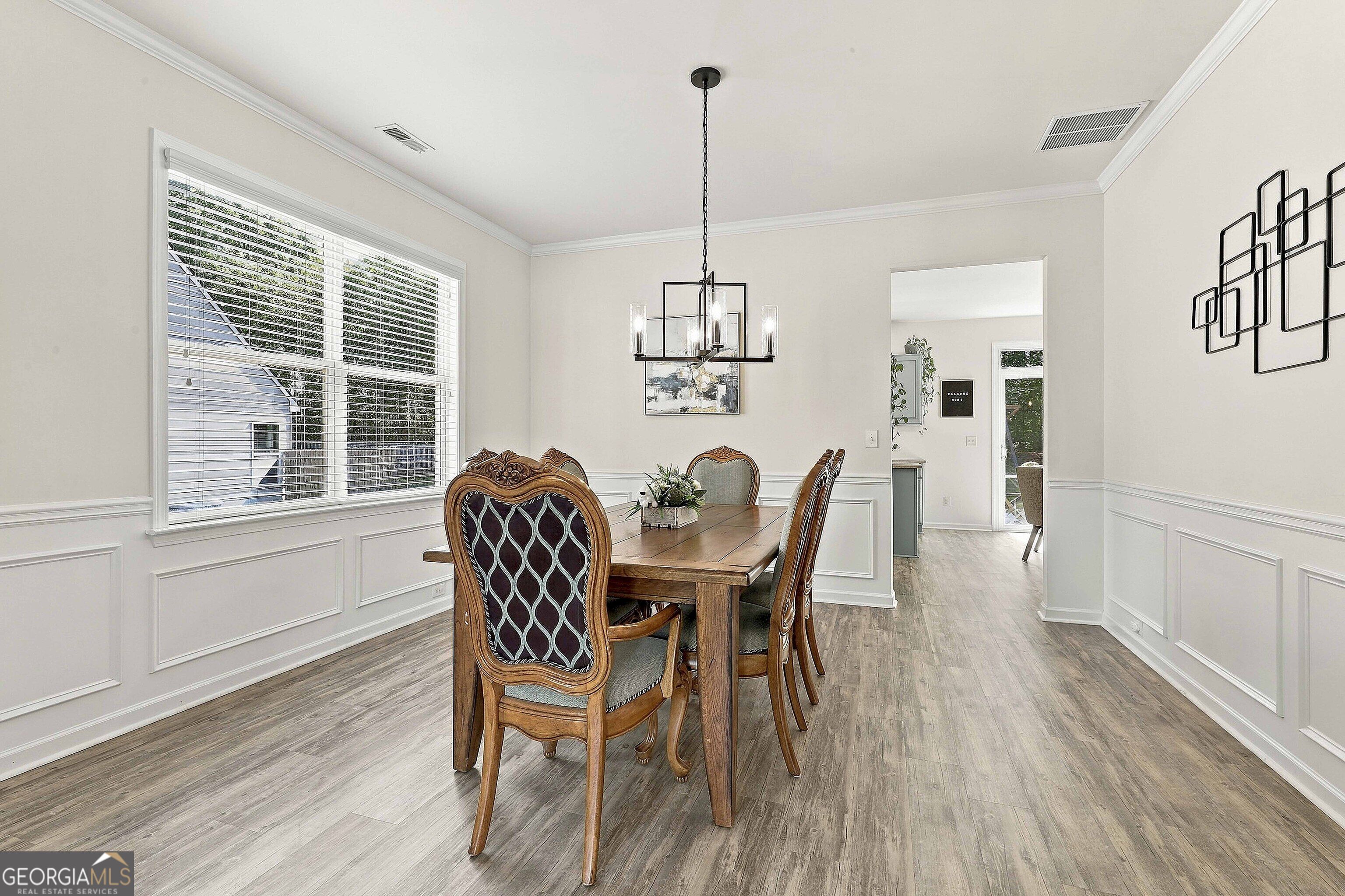 135 Carlisle Street Property Photo 14