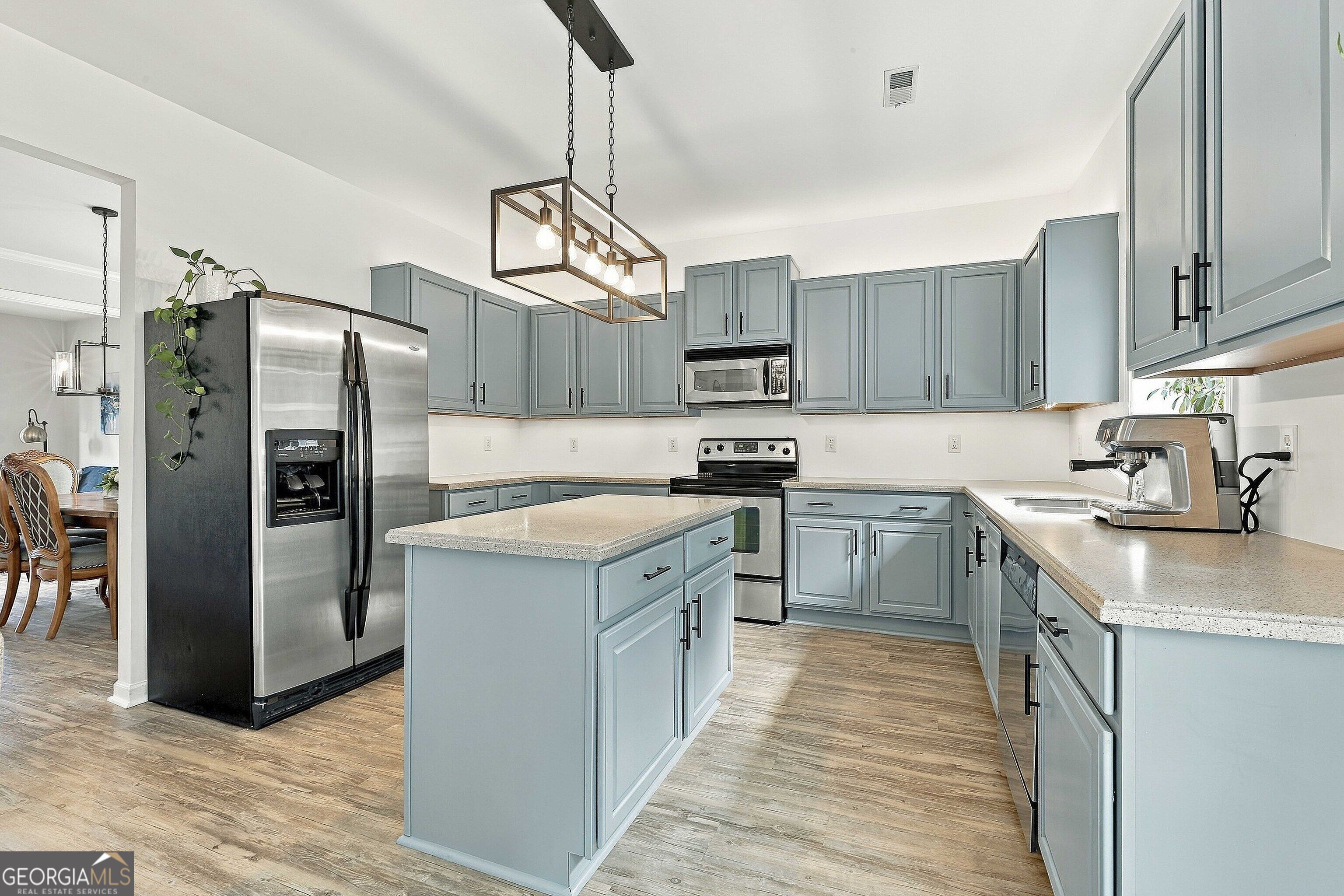135 Carlisle Street Property Photo 22