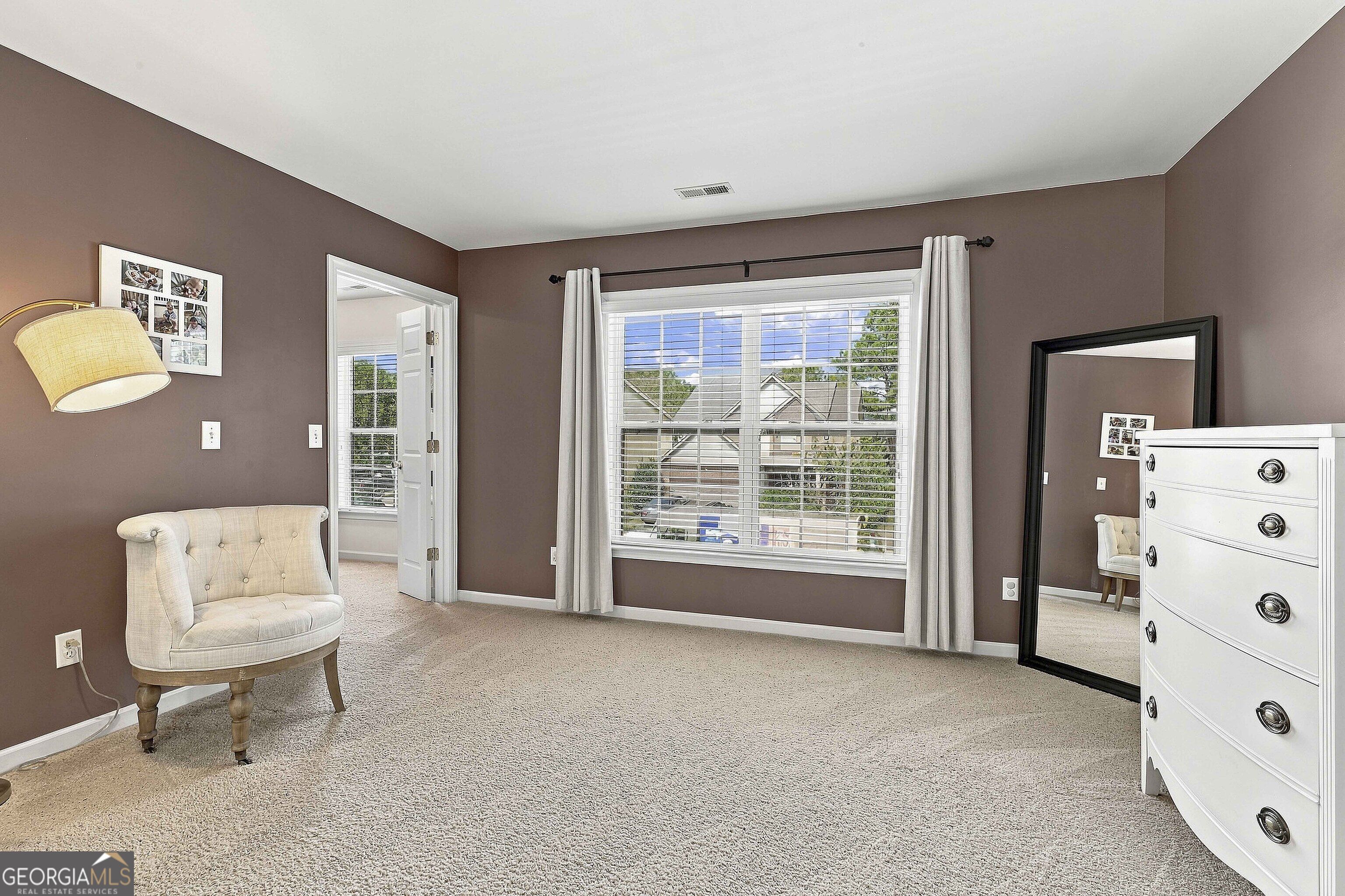 135 Carlisle Street Property Photo 32
