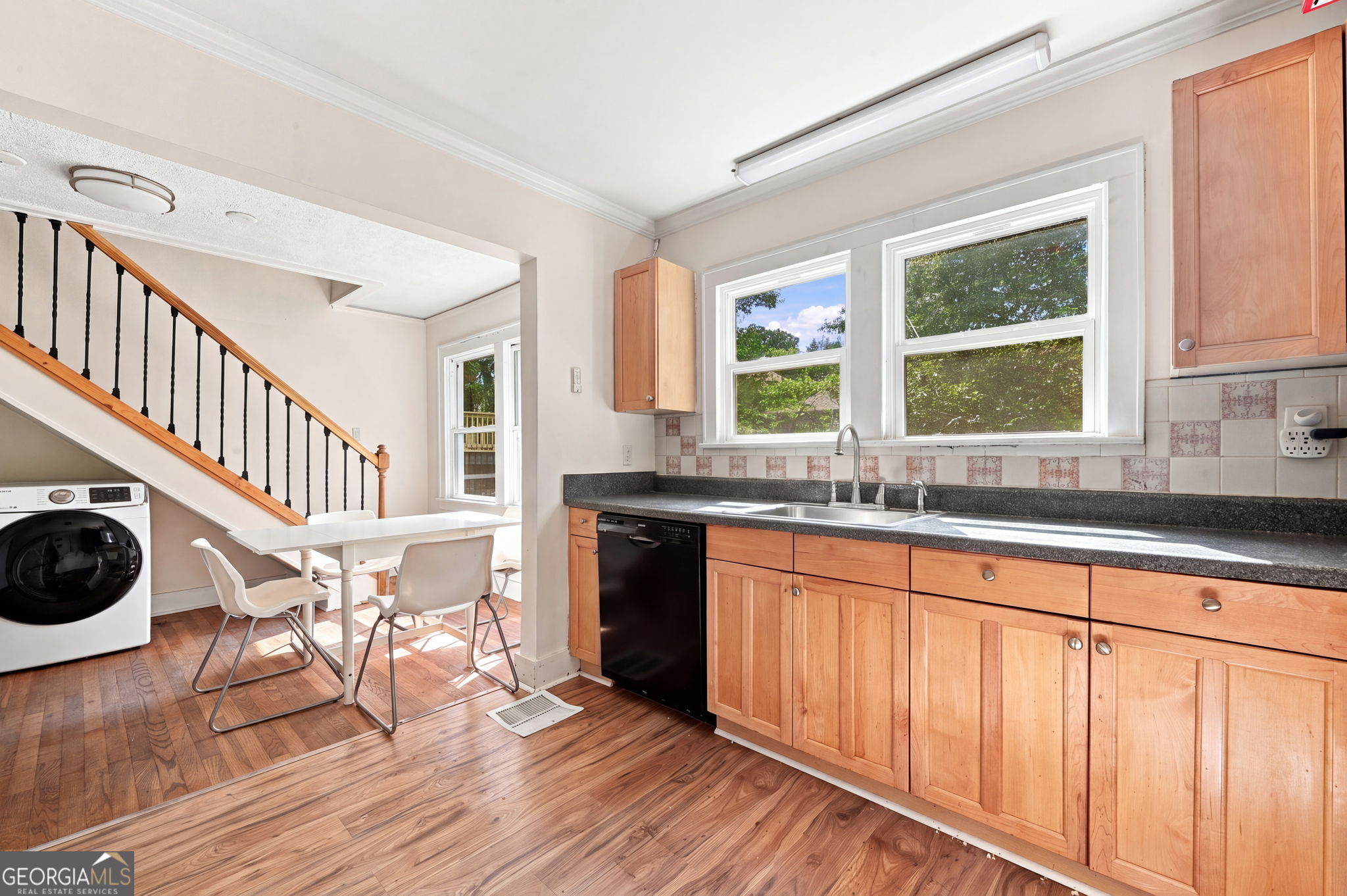 1058 Atlantic Drive Nw Property Photo 15