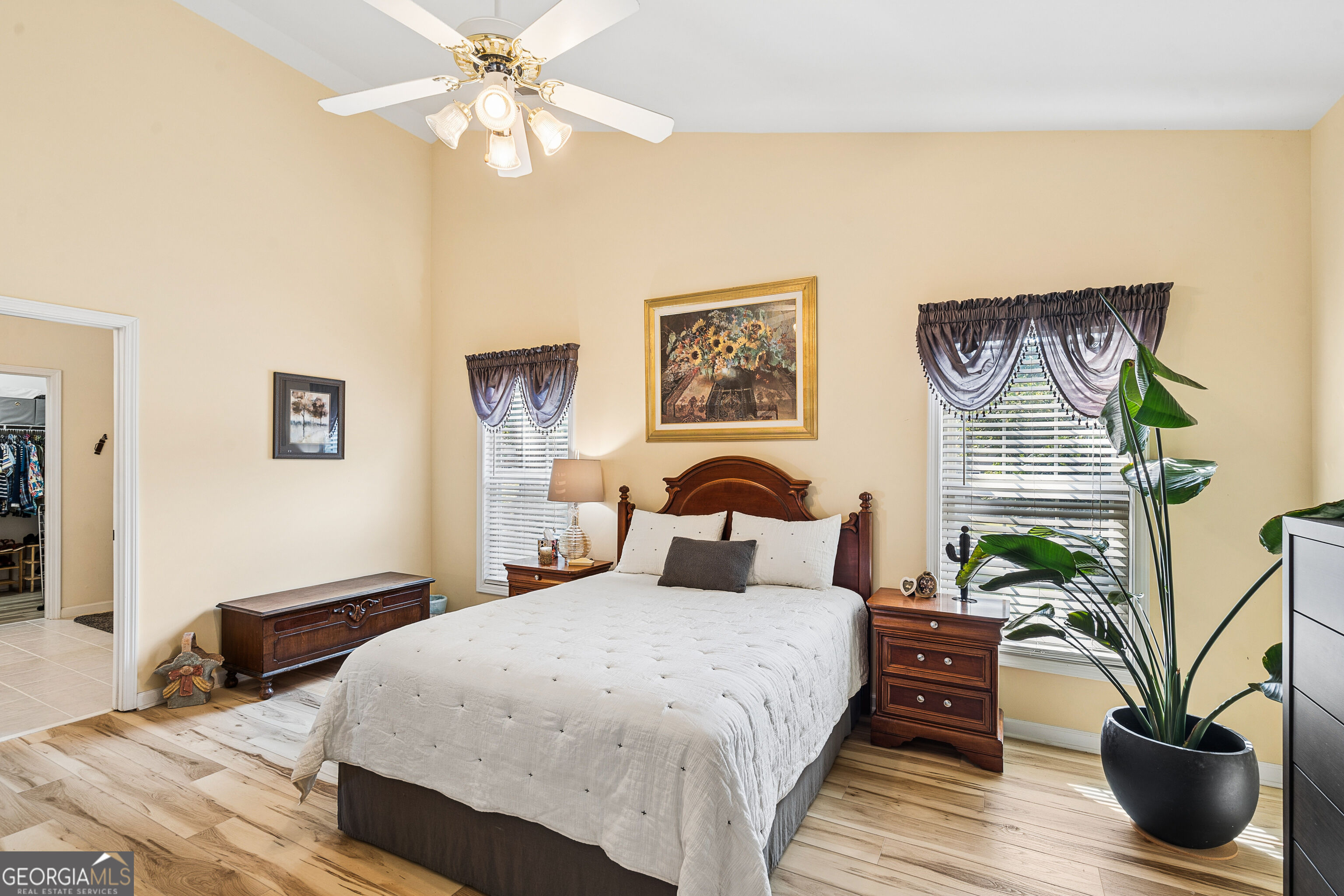 1190 Sunhill Drive Property Photo 10