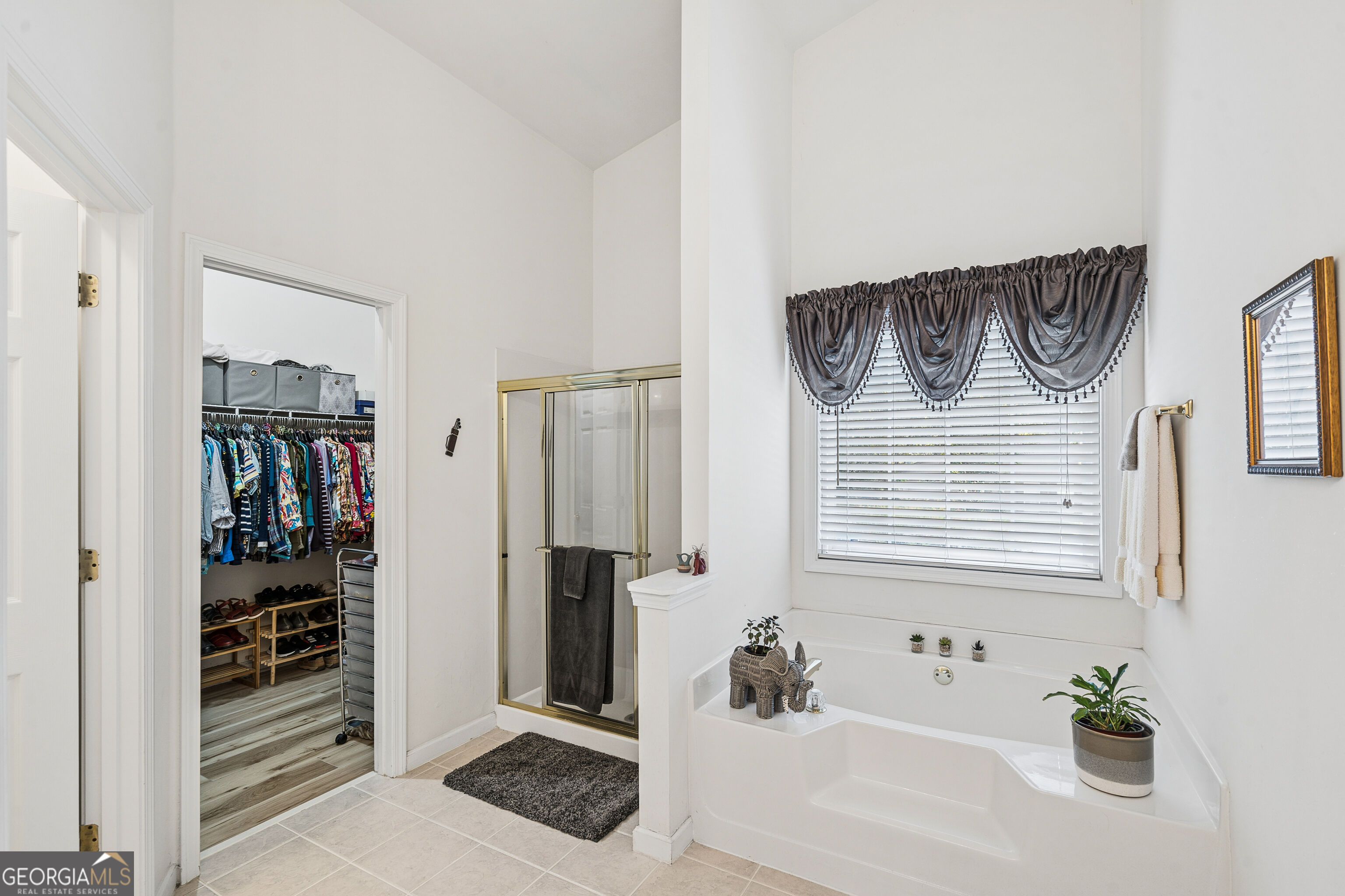 1190 Sunhill Drive Property Photo 12