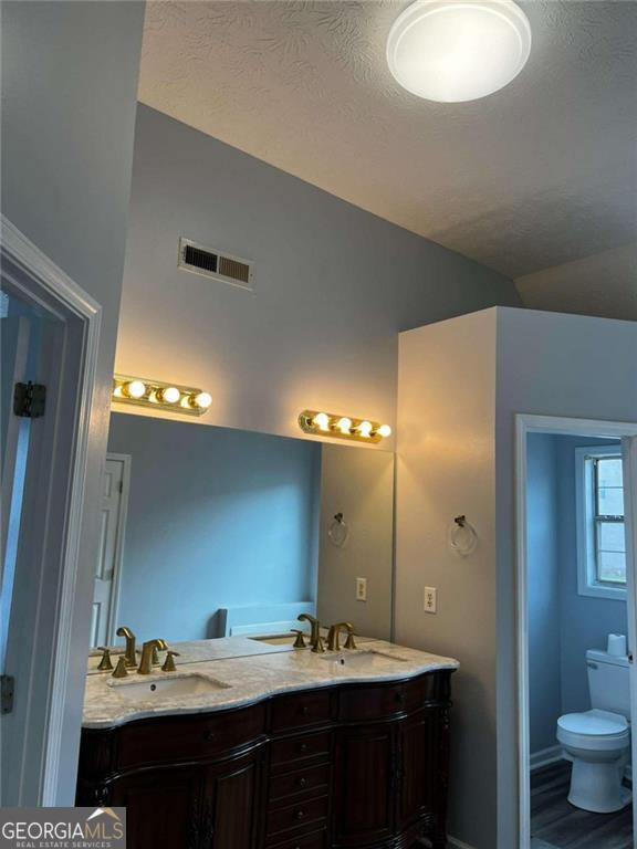 500 Kings Place Property Photo 24