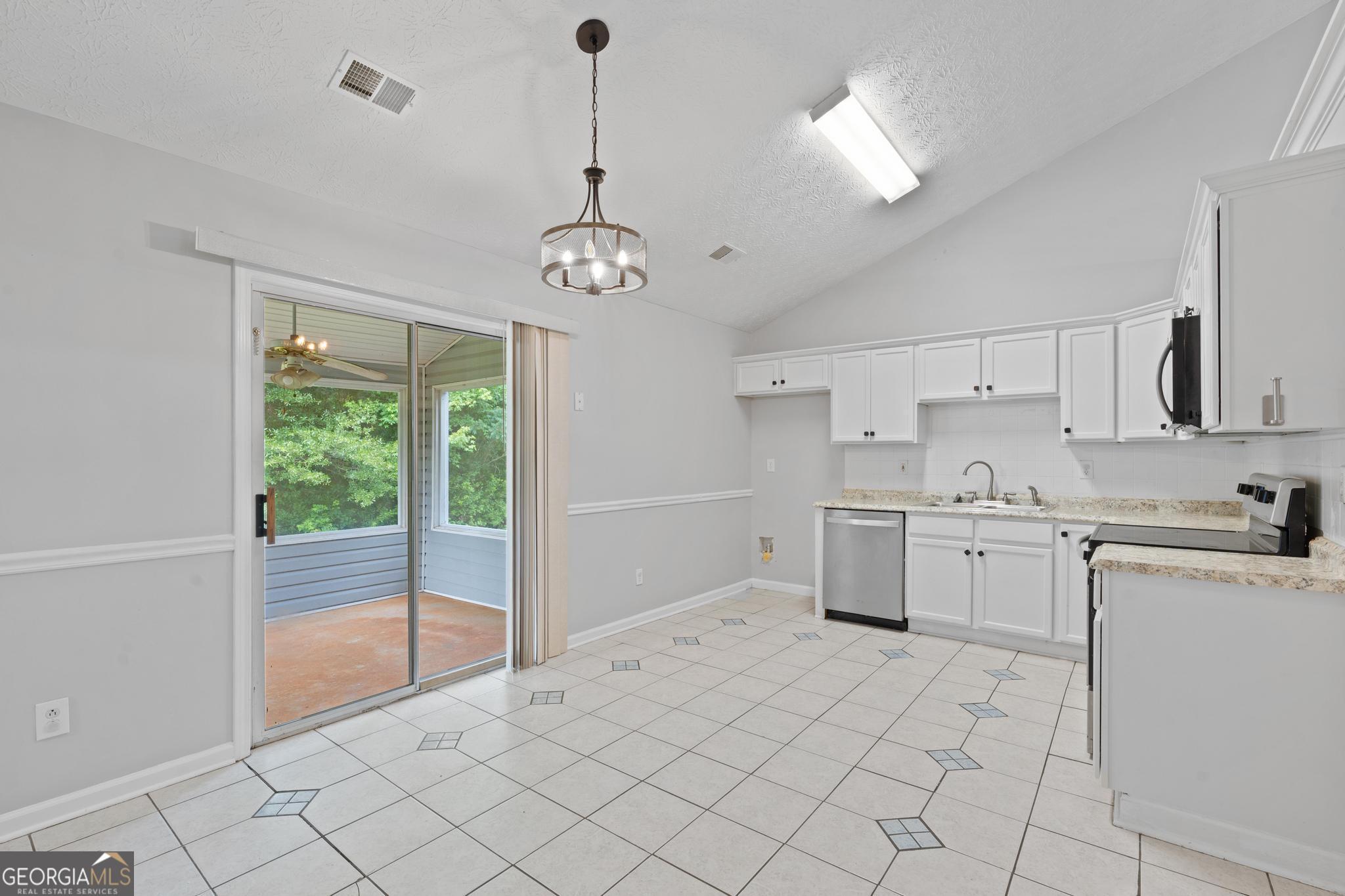 169 Meadow View Drive Property Photo 17
