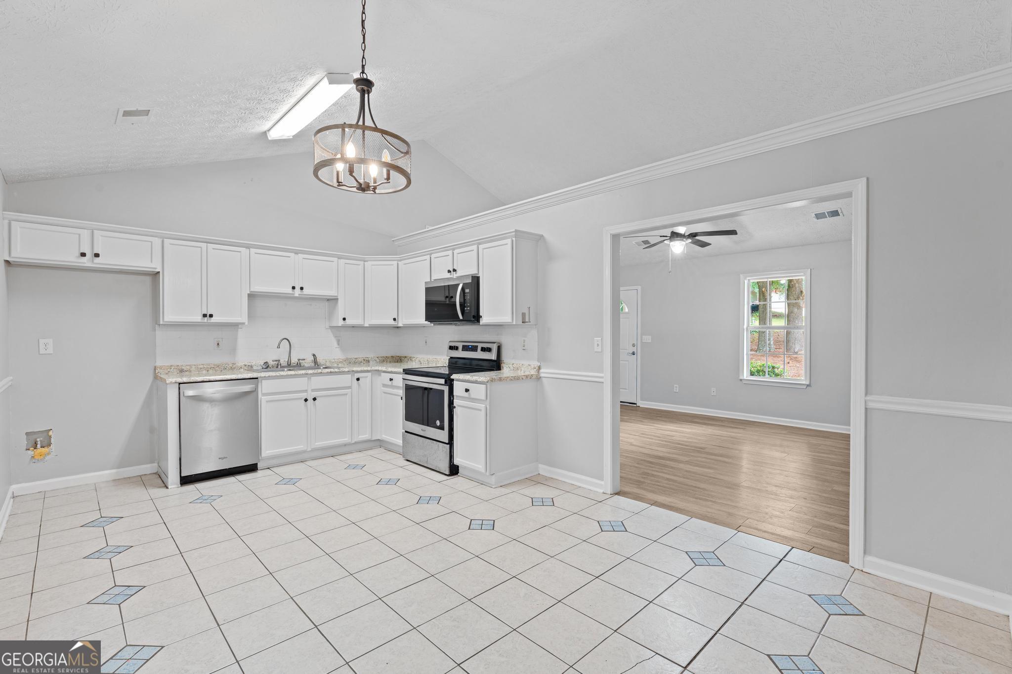 169 Meadow View Drive Property Photo 18