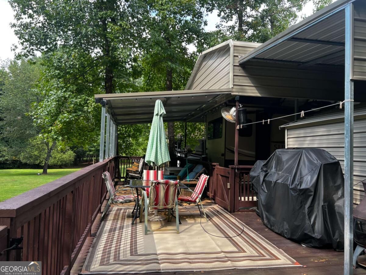 350 Peaceful Loop Property Photo 3