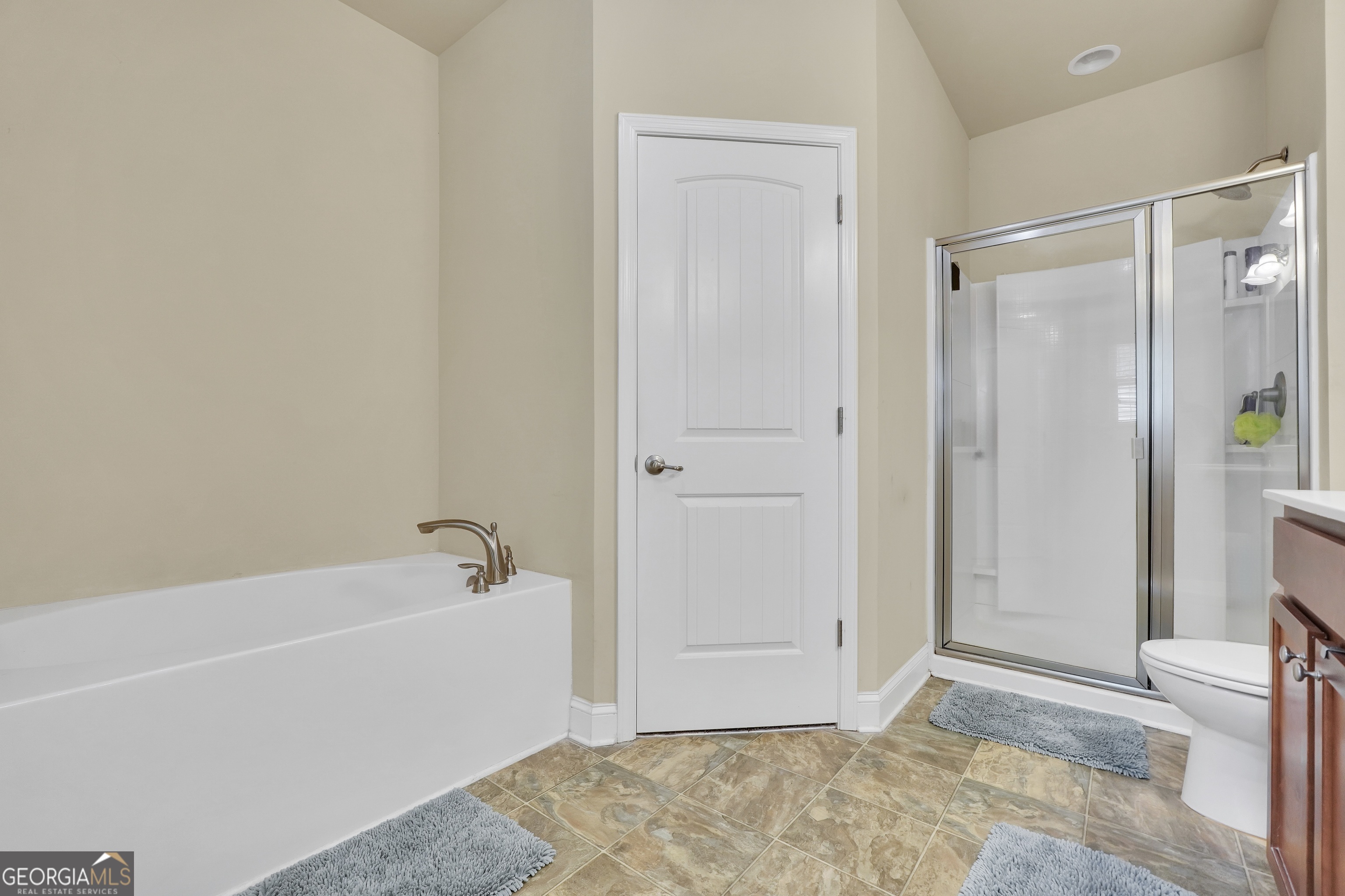 1002 Yorkshire Drive Property Photo 26