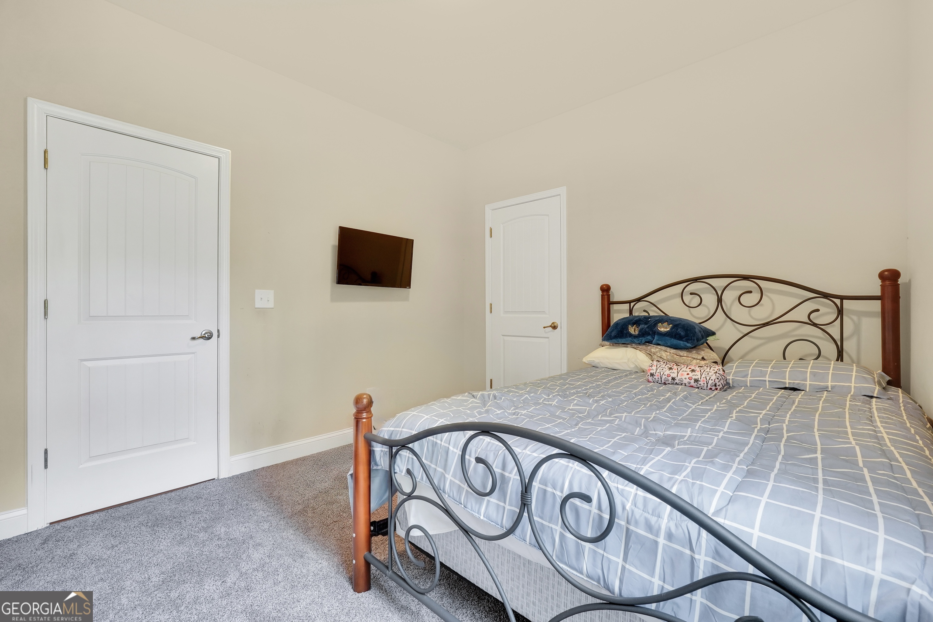 1002 Yorkshire Drive Property Photo 32