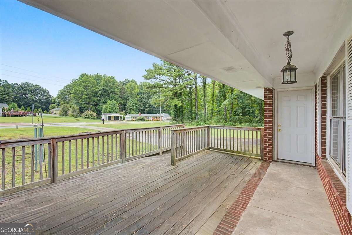 5735 Burnt Hickory Road Property Photo 3