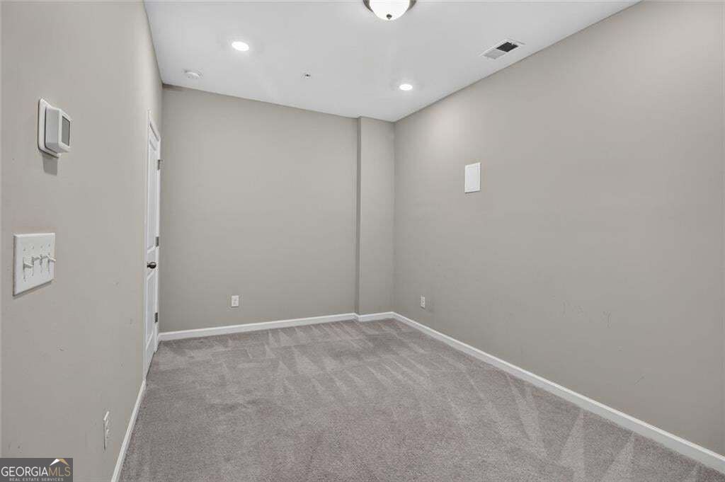 282 Commons Avenue Property Photo 43