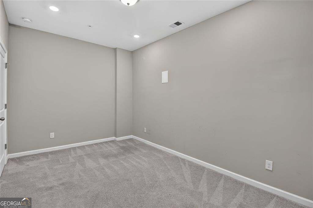 282 Commons Avenue Property Photo 44