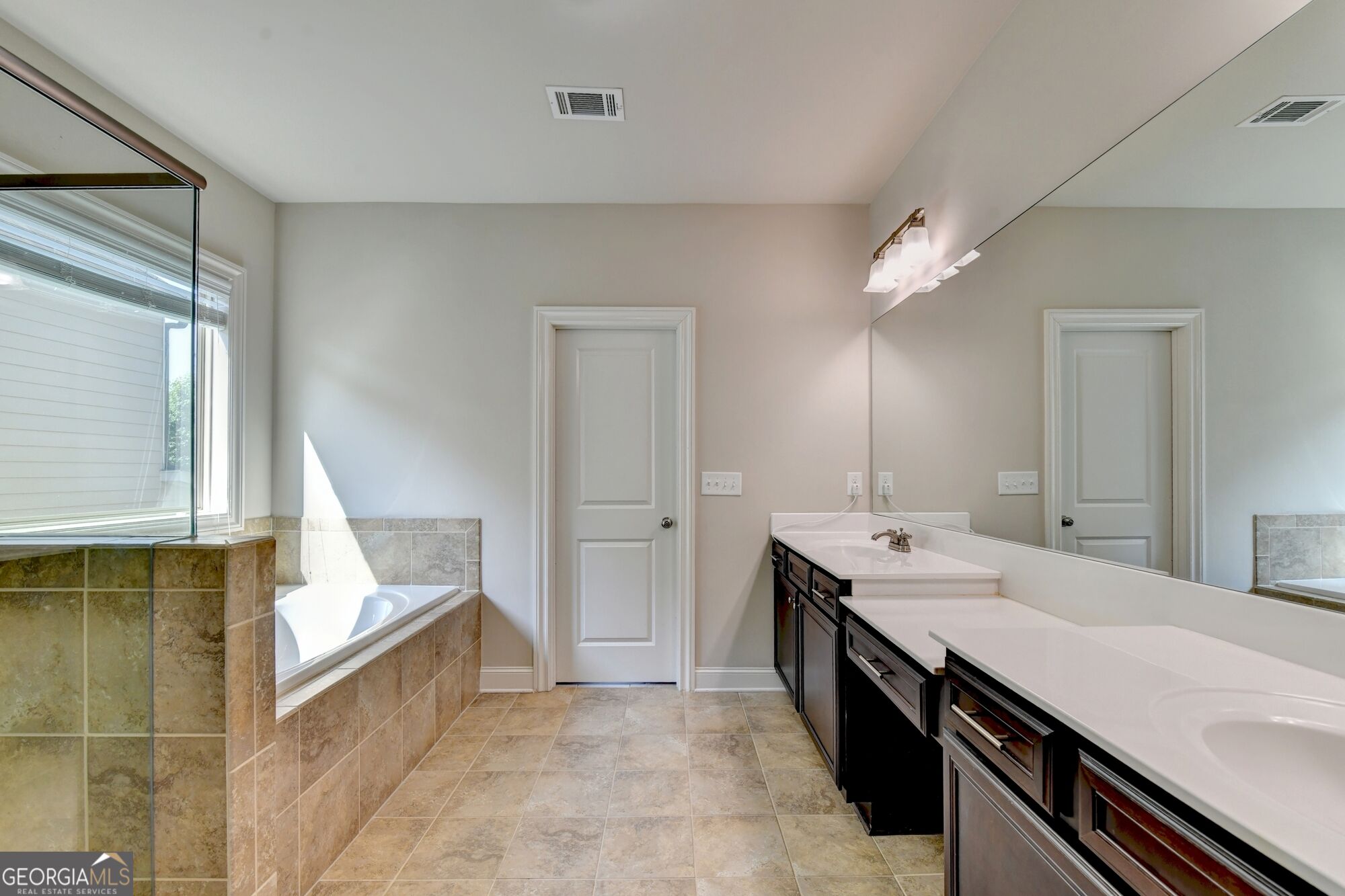 4922 Park Vale Drive Property Photo 56