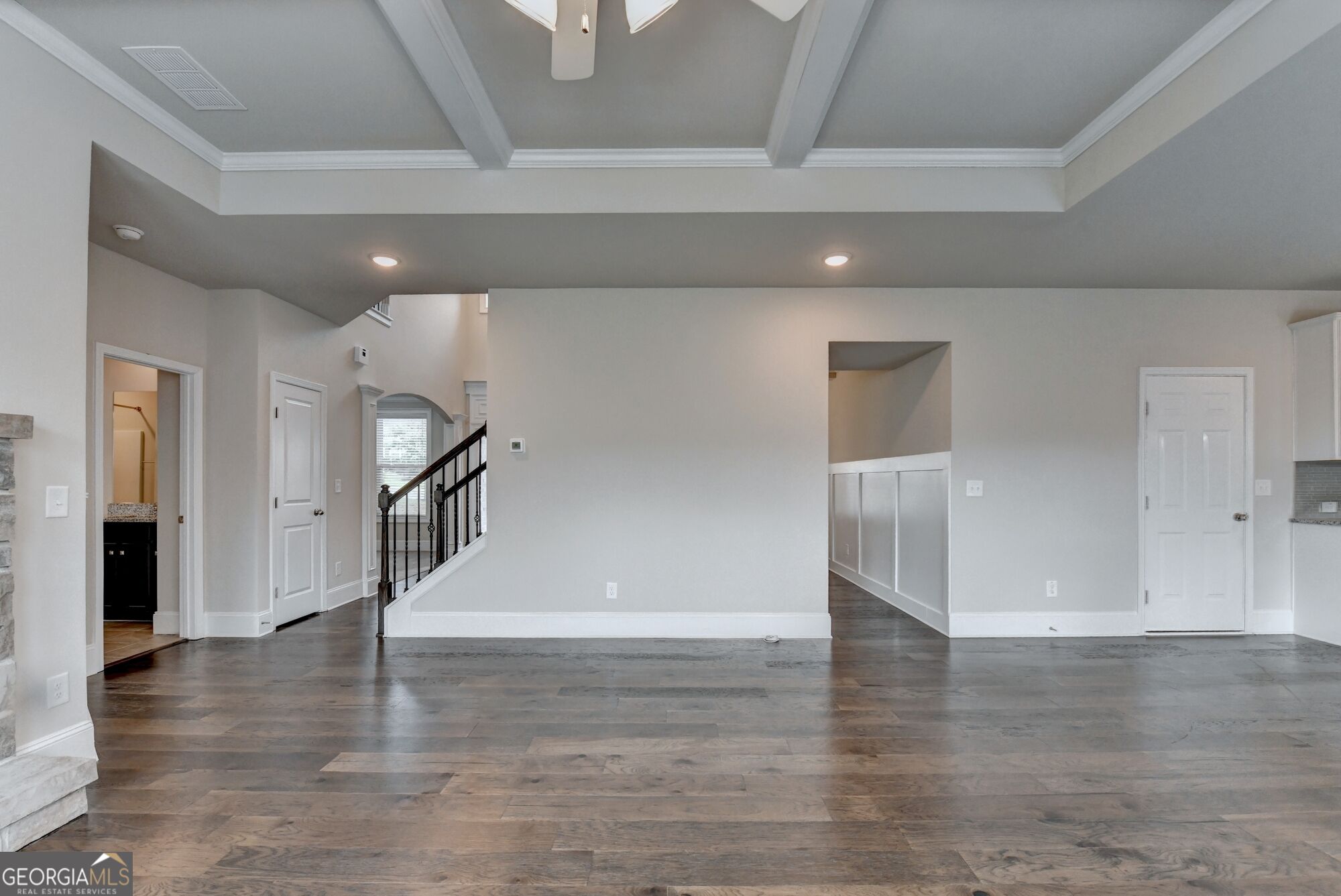 3972 Golden Gate Way Property Photo 19