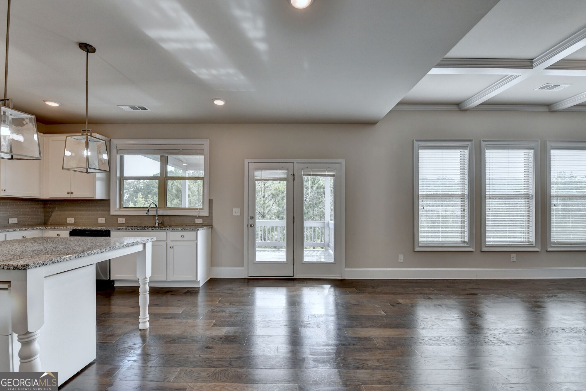 3972 Golden Gate Way Property Photo 23