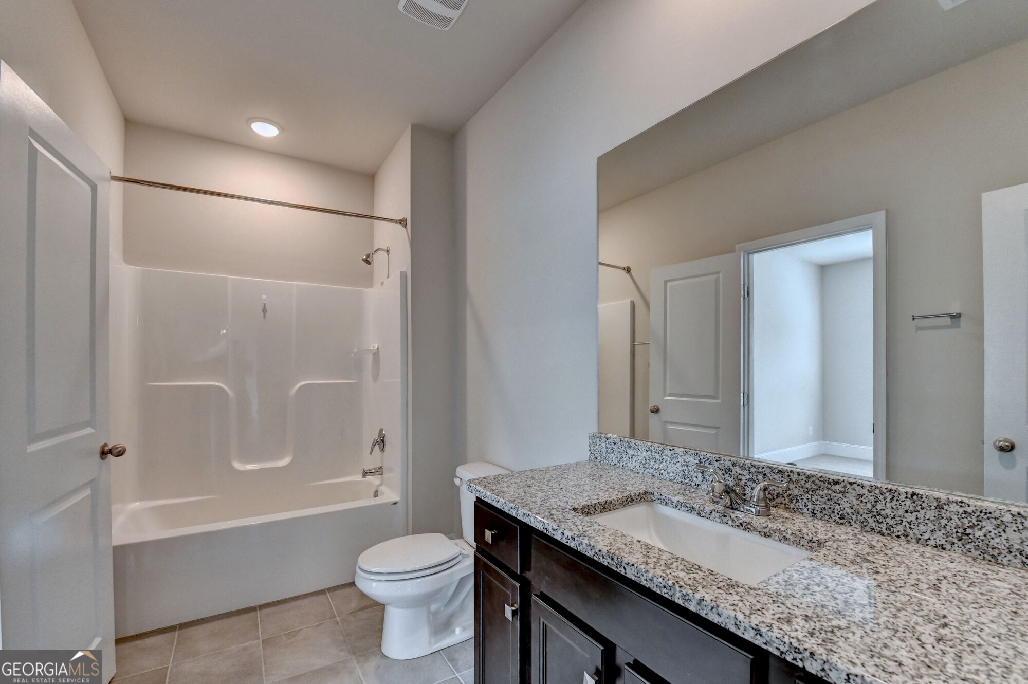 3972 Golden Gate Way Property Photo 31