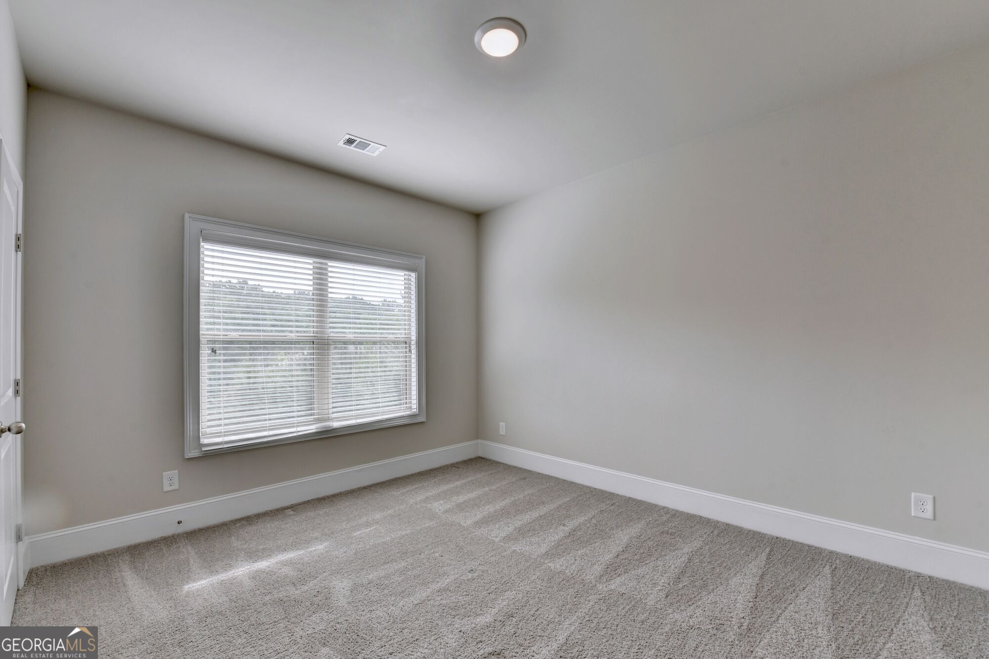 3972 Golden Gate Way Property Photo 32
