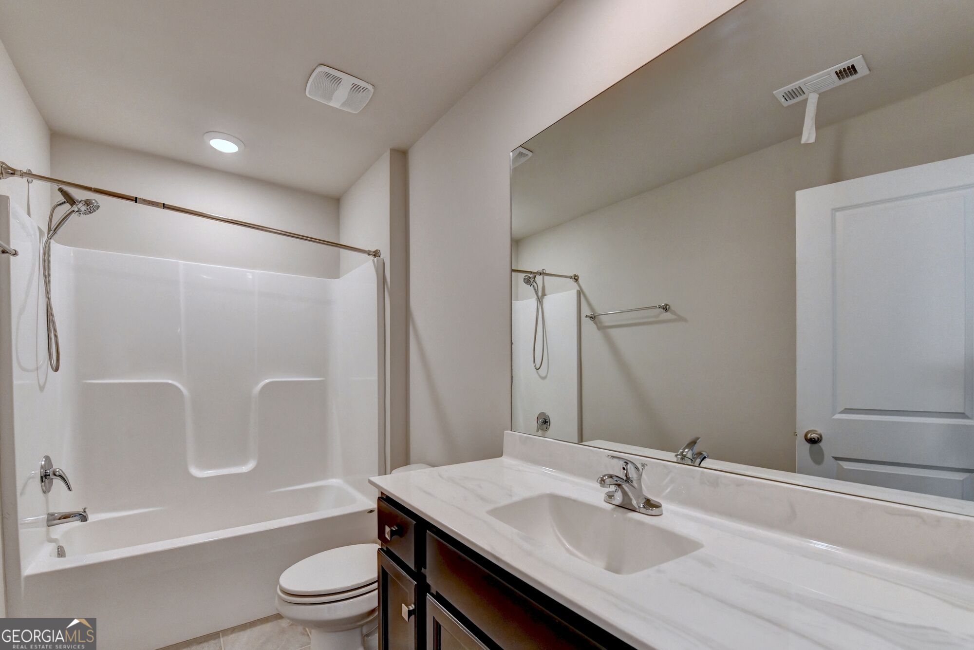 3972 Golden Gate Way Property Photo 63