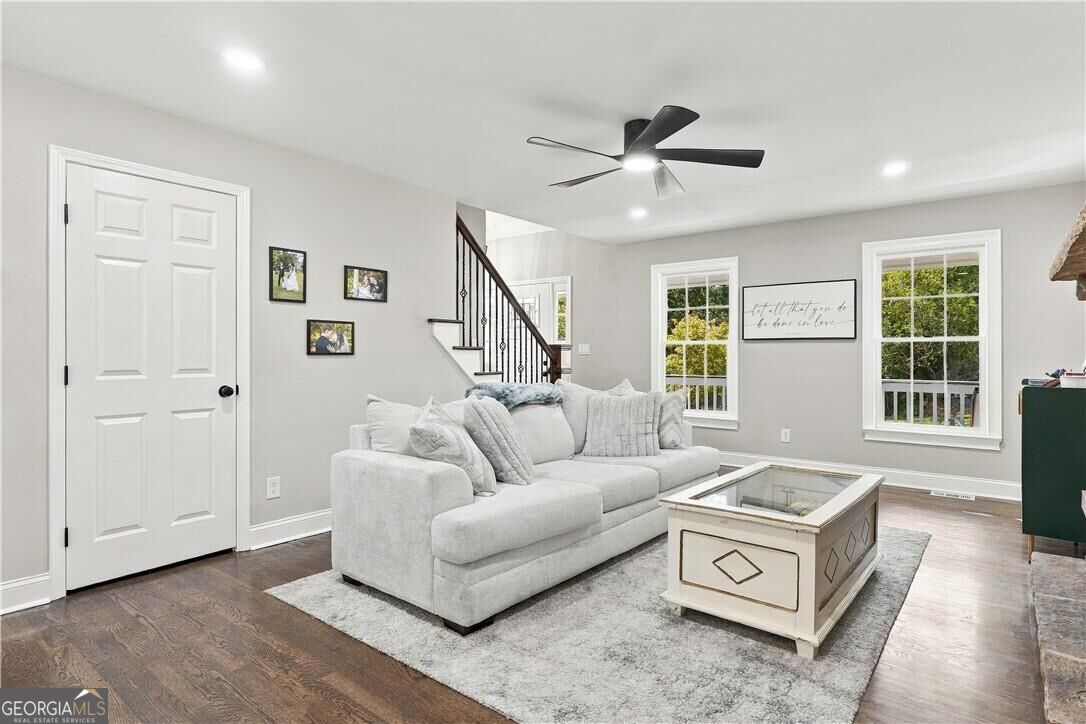 3141 Mills Ridge Drive Property Photo 13