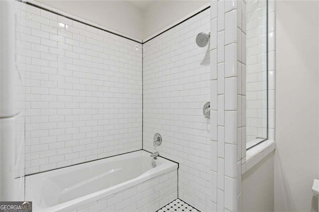 978 North Avenue Ne # 109 Property Photo 28
