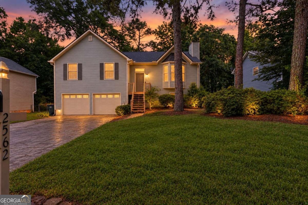 2562 Kennesaw Springs Court Property Photo 1