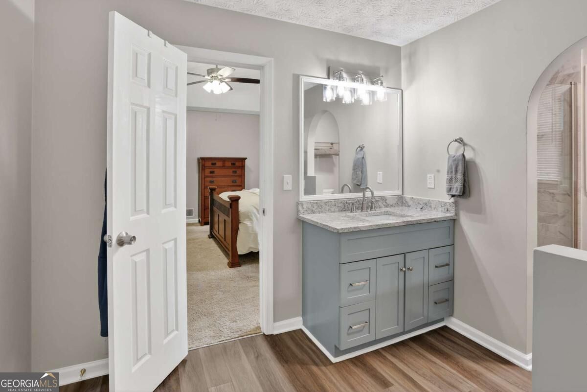 2562 Kennesaw Springs Court Property Photo 19