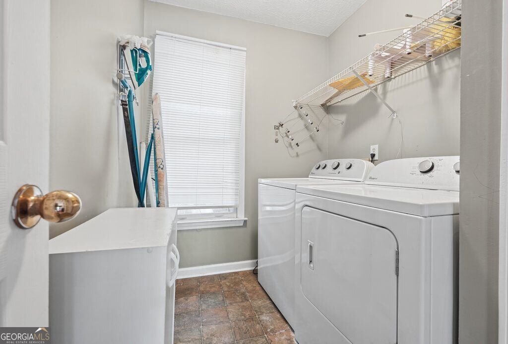 2208 Thicket Court Nw Property Photo 36
