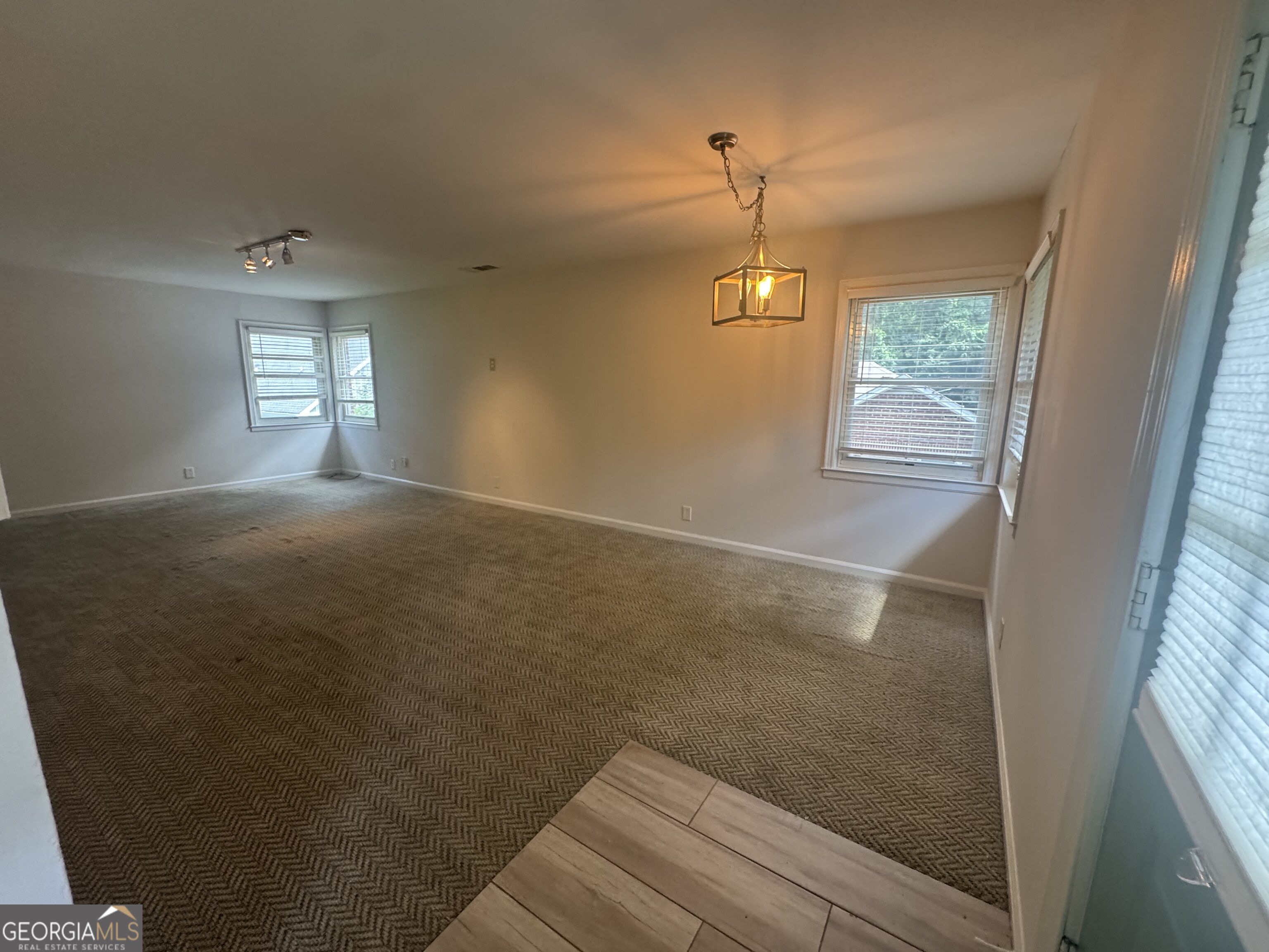 2178 Rugby Avenue Property Photo 2