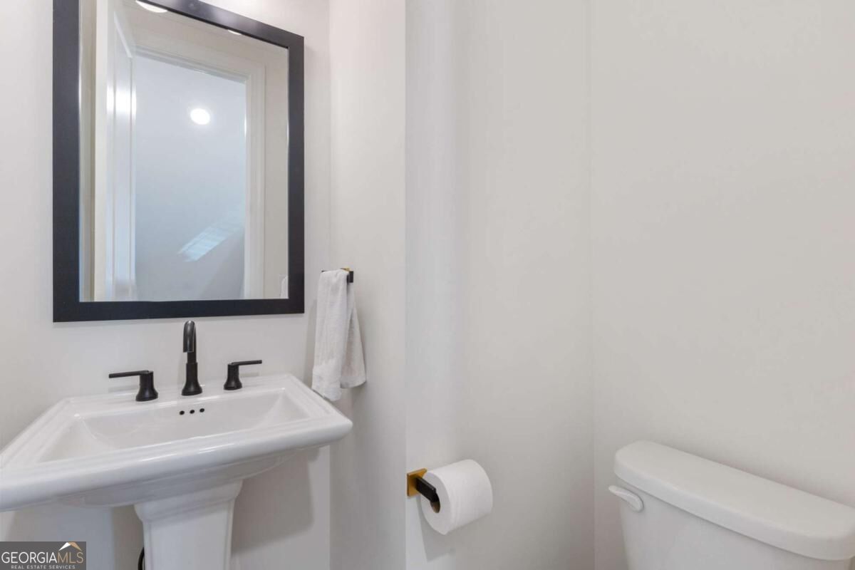 4546 Watervale Way Property Photo 16